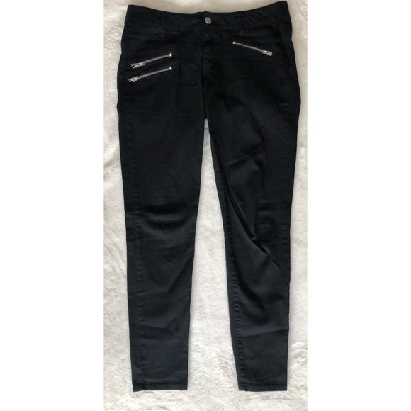 Forever 21 Black Skinny Jeans with Silver Zippers - Picture 3 of 11